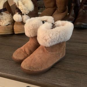 UGGS size 8